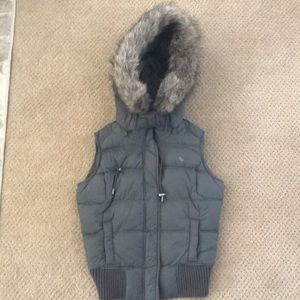 Abercrombi Puffer Vest with detachable hood